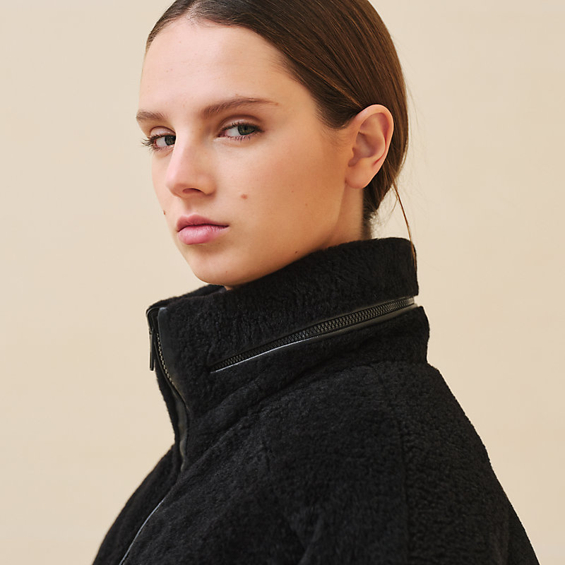 Short puffer coat