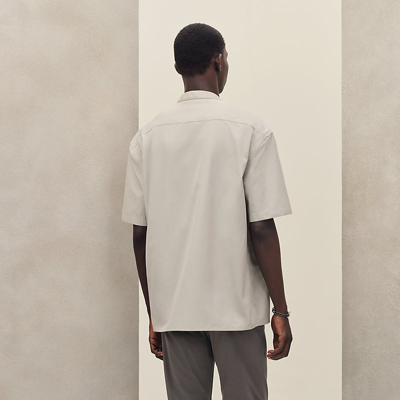 Short-sleeve boxy fit shirt with vareuse collar