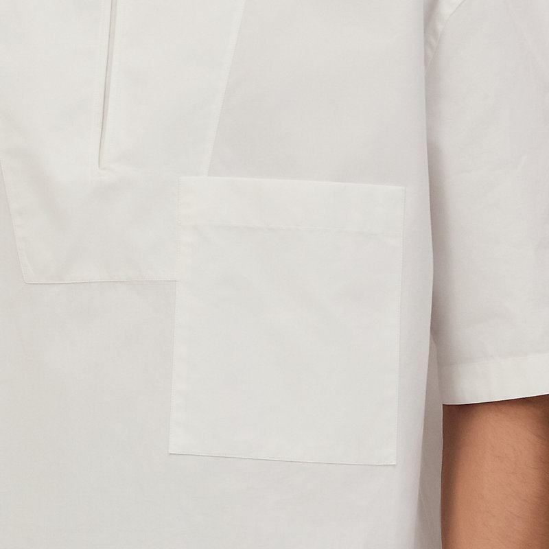 Short-sleeve boxy fit shirt with vareuse collar