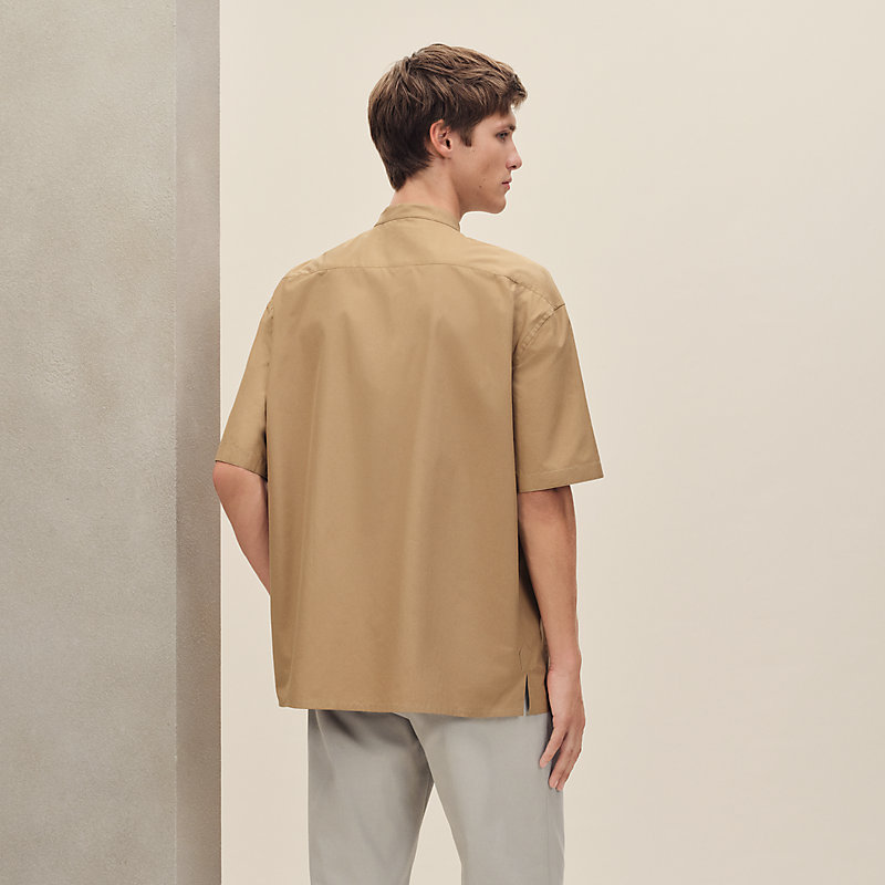 Short-sleeve boxy fit shirt with vareuse collar