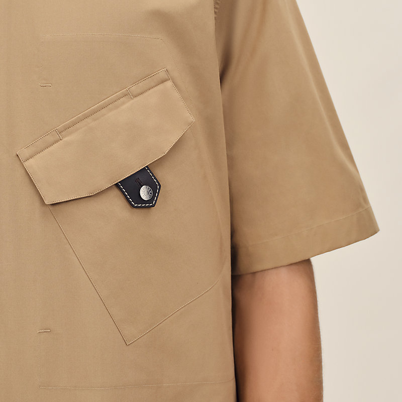 Short-sleeve straight cut shirt with leather detail