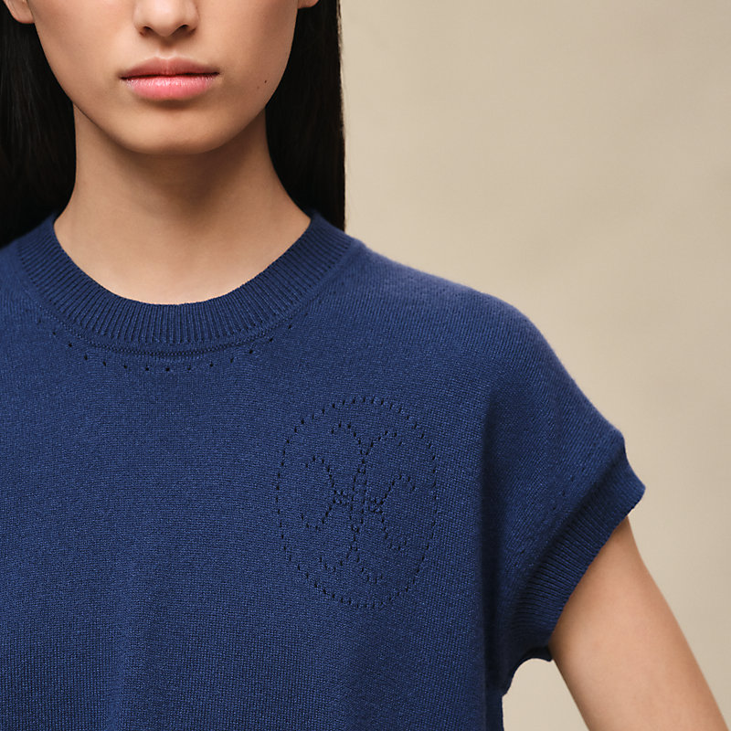 Short-sleeve sweater