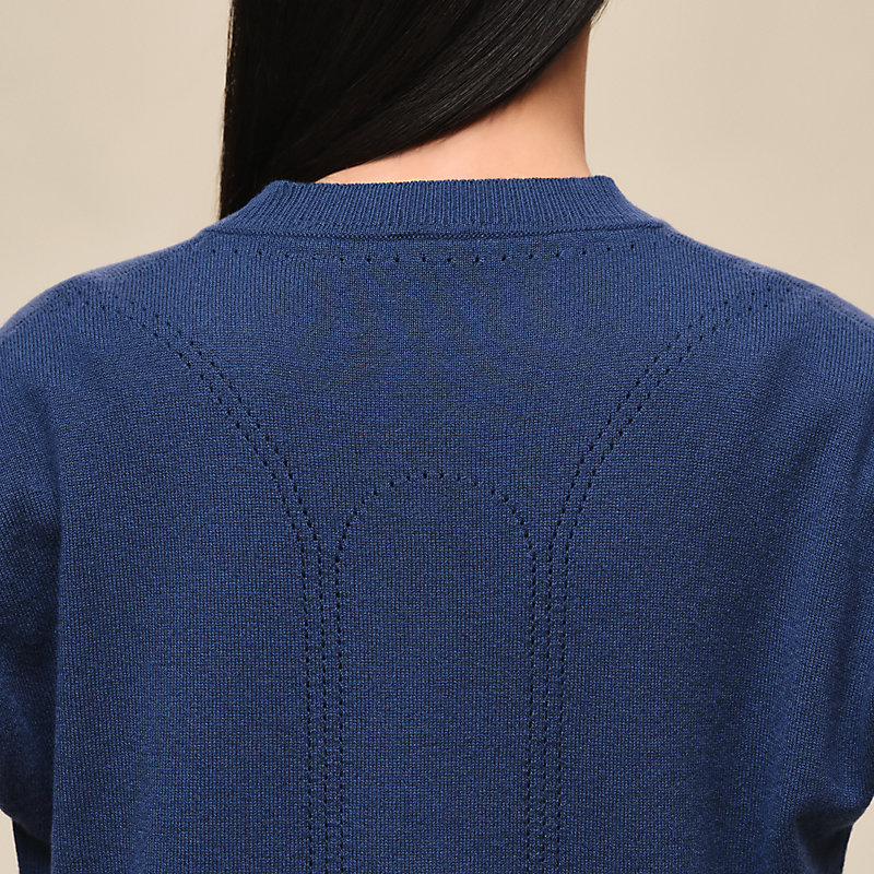 Short-sleeve sweater