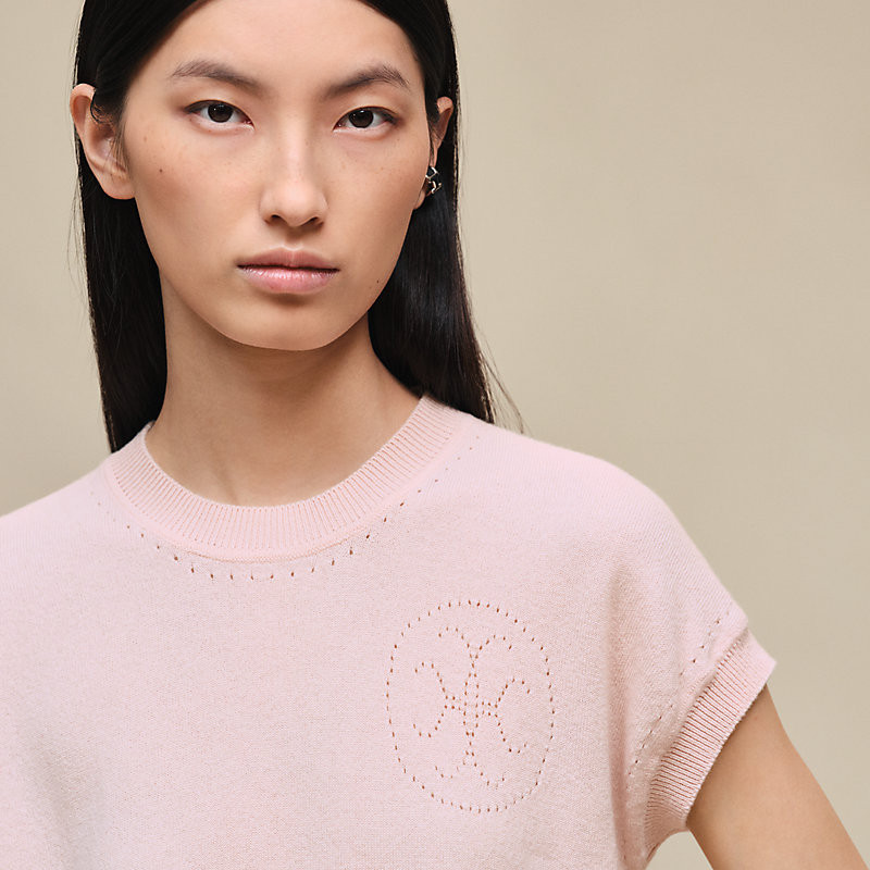 Short-sleeve sweater