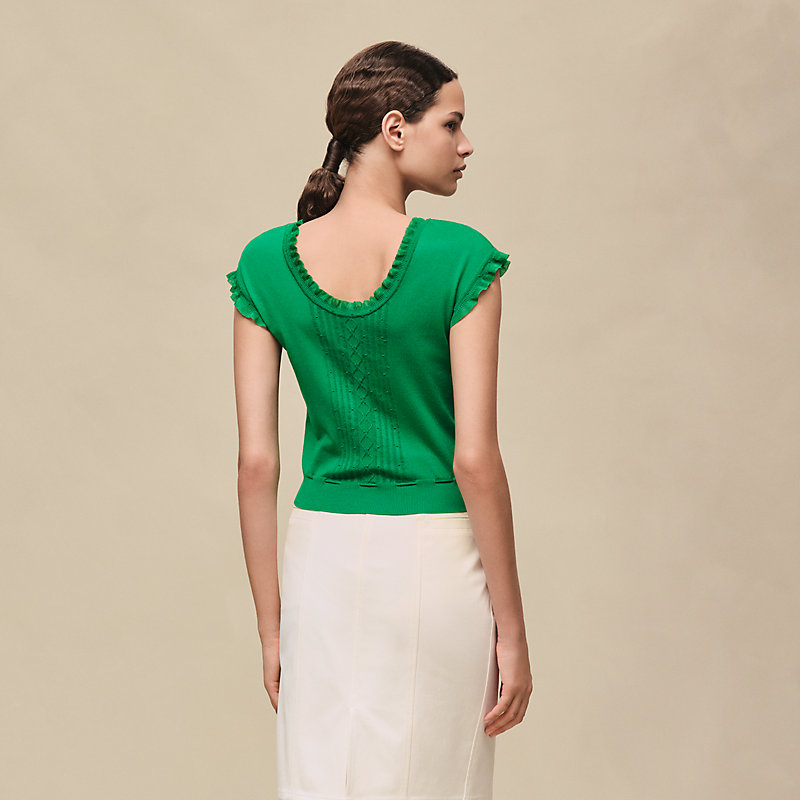 Short-sleeve sweater with ruffled details
