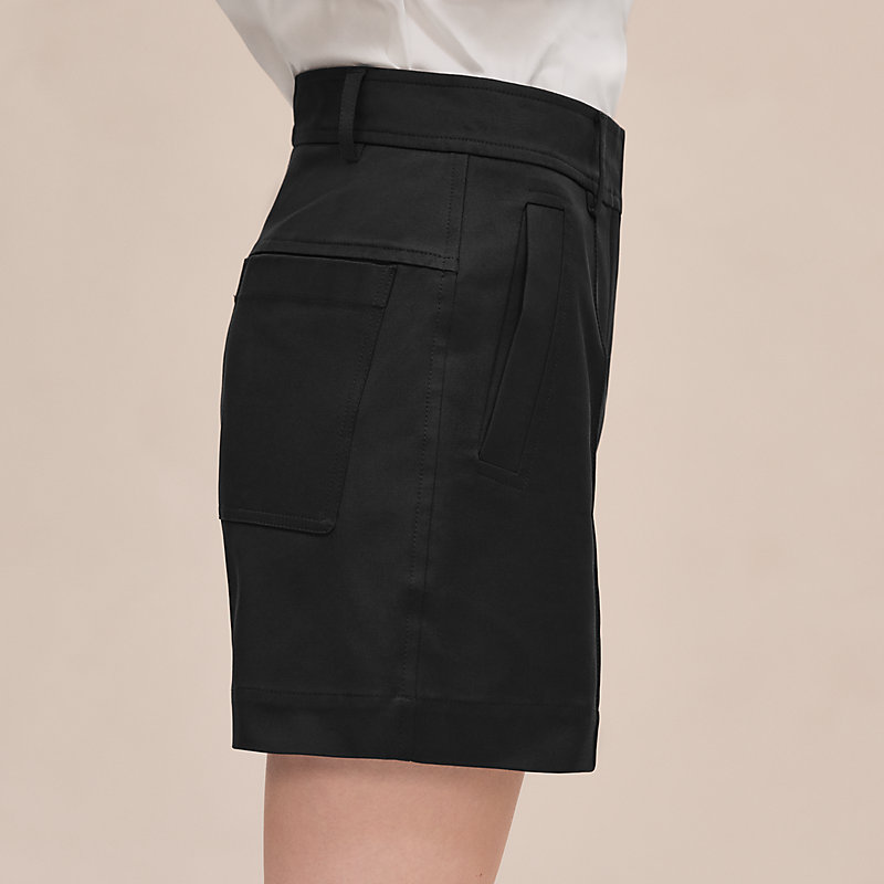 大人の休日を格上げする HERMES Shorts ショートパンツ Shorts | Hermès USA