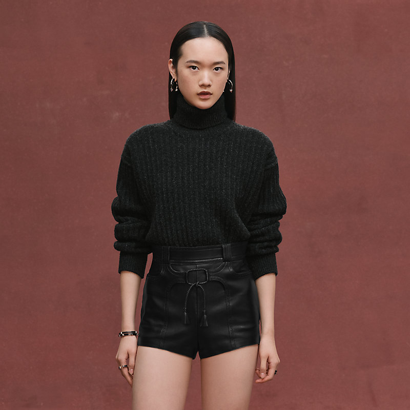 Shorts with perforated details - Black | Hermès USA
