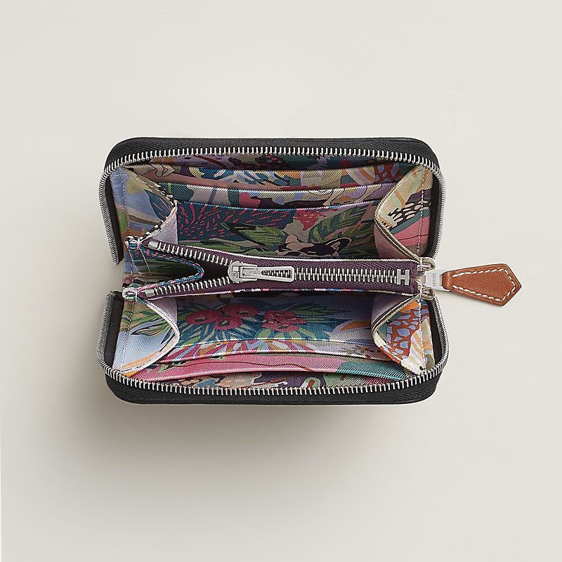 silk-in-compact-wallet--