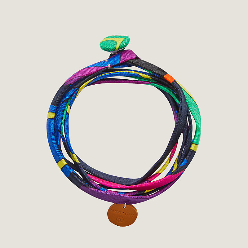 Silk triple tour bracelet
