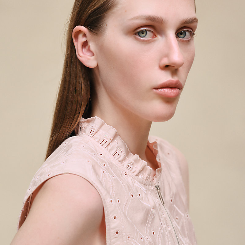 Sleeveless embroidered blouse