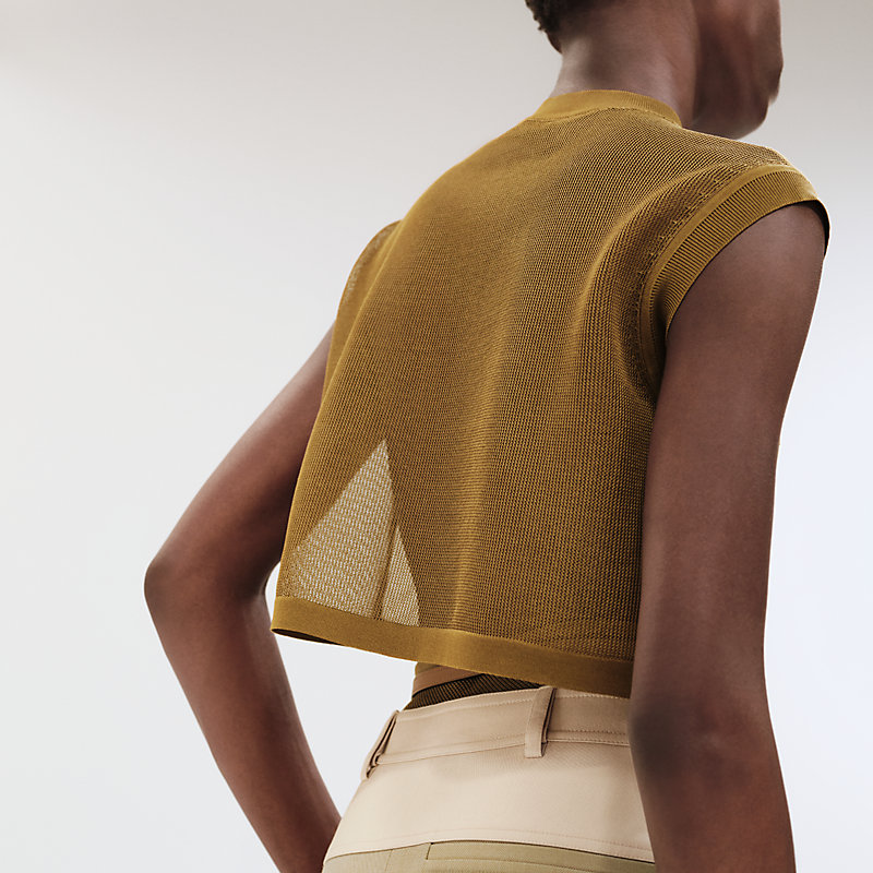 Sleeveless sweater