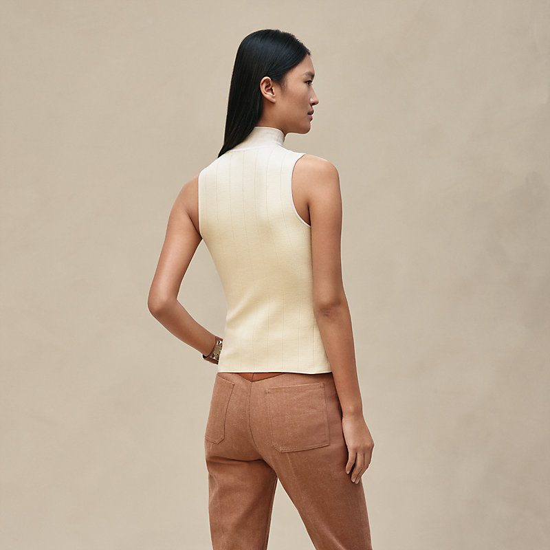 Sleeveless sweater