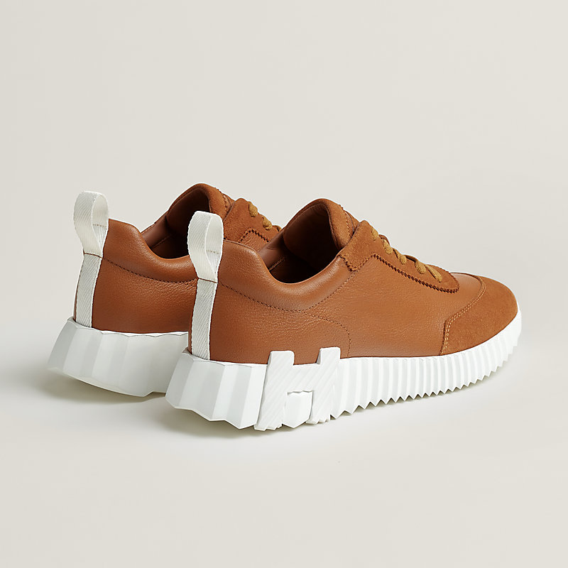 Sneakers Bouncing