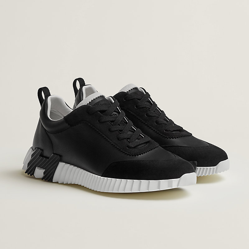 Sneakers Bouncing