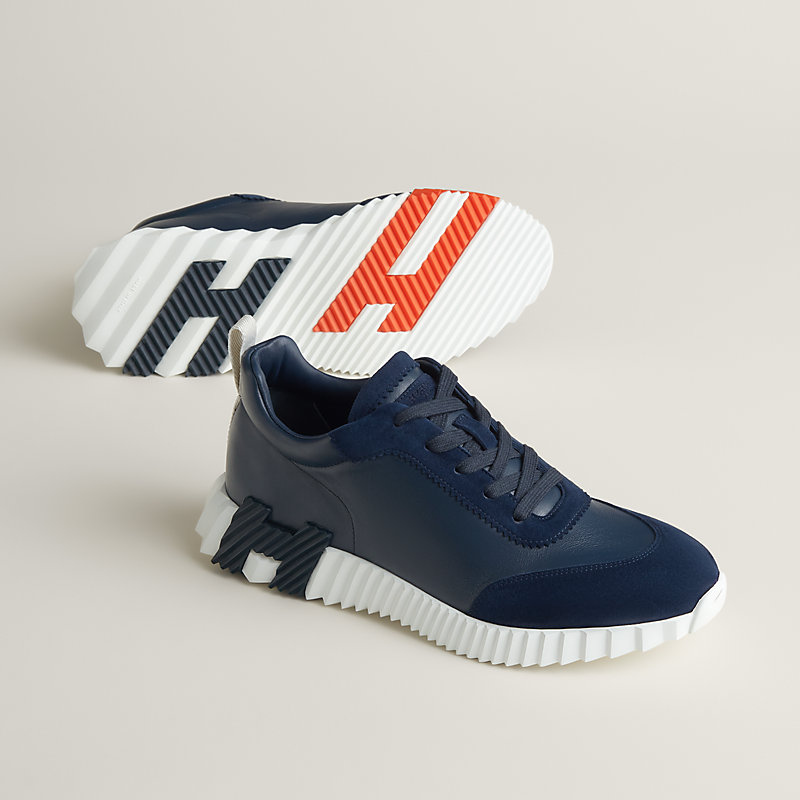 Sneakers Bouncing
