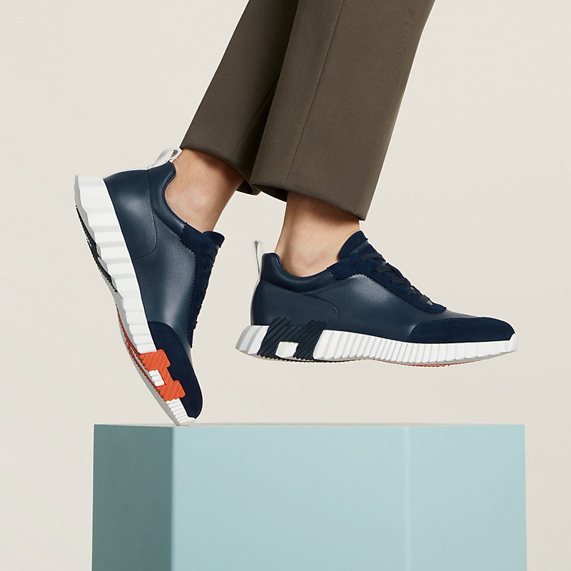 Sneakers Bouncing