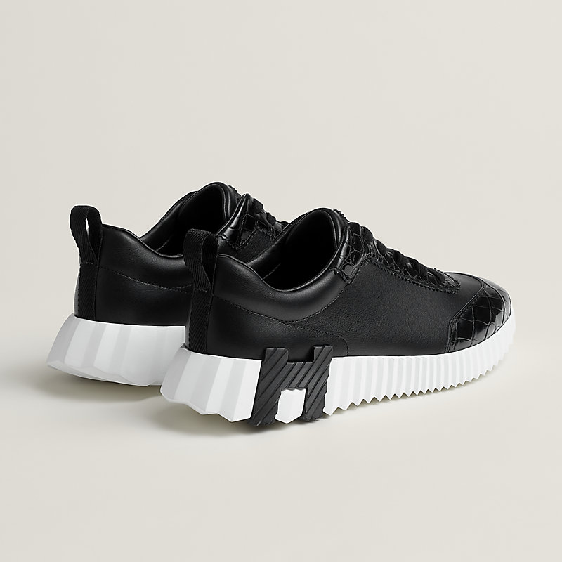 Sneakers Bouncing