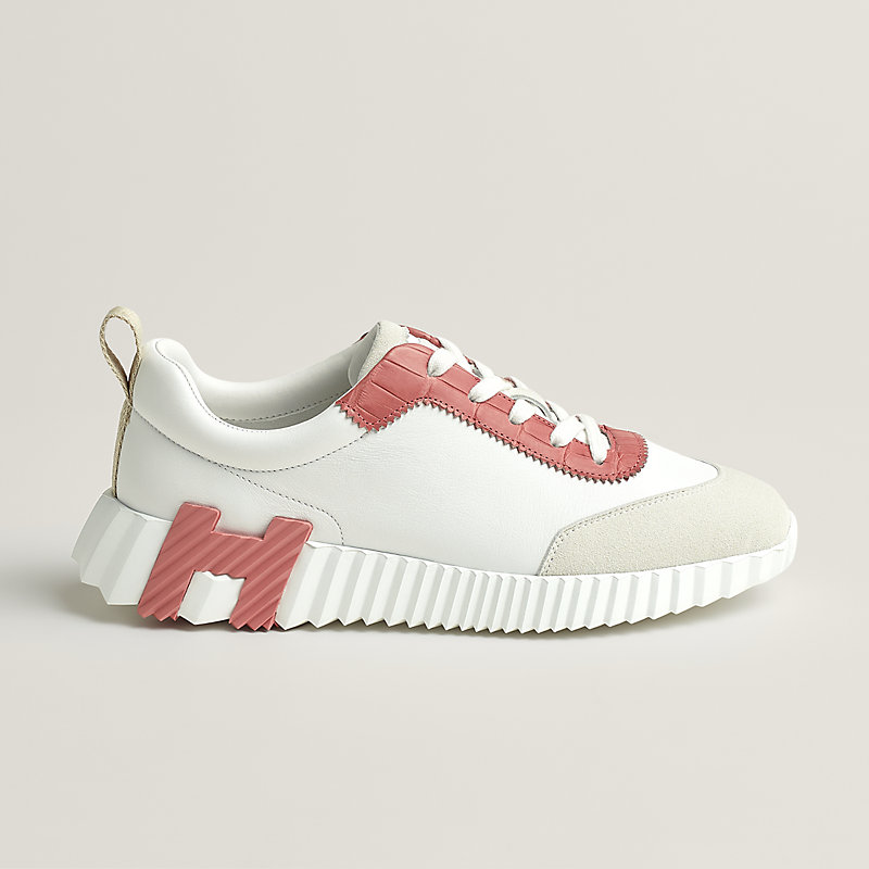 Sneakers Bouncing