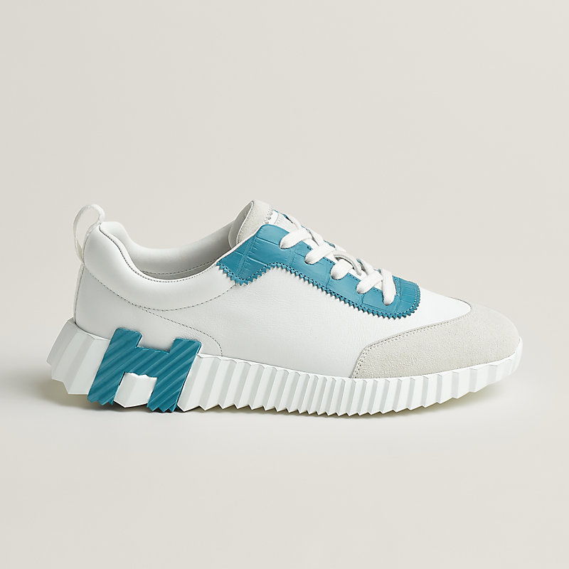 Sneakers Bouncing