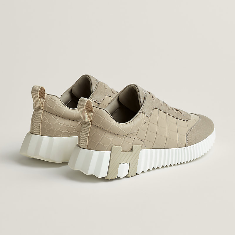 Sneakers Bouncing