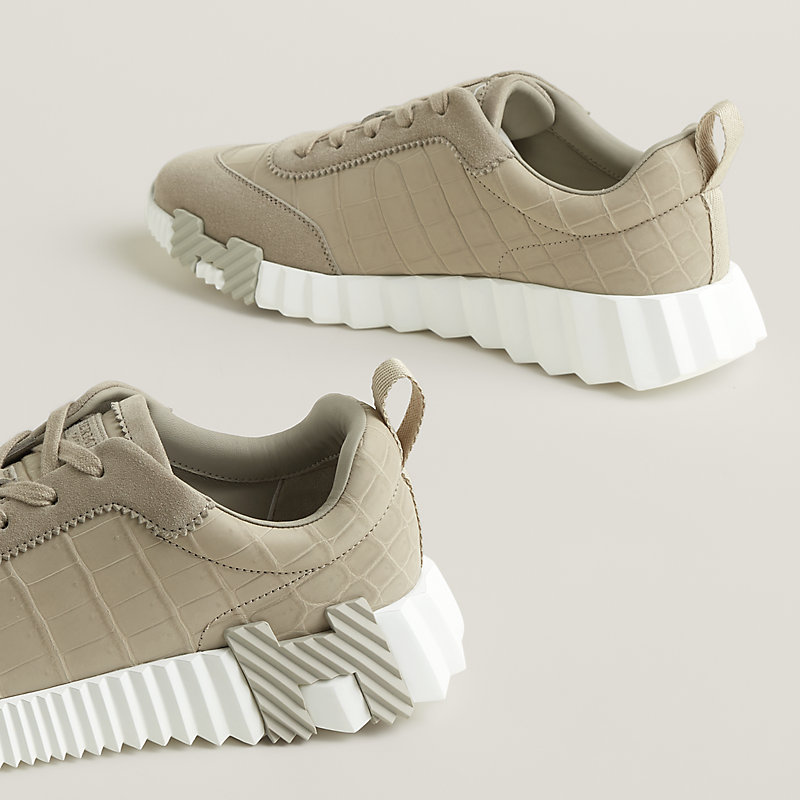 Sneakers Bouncing