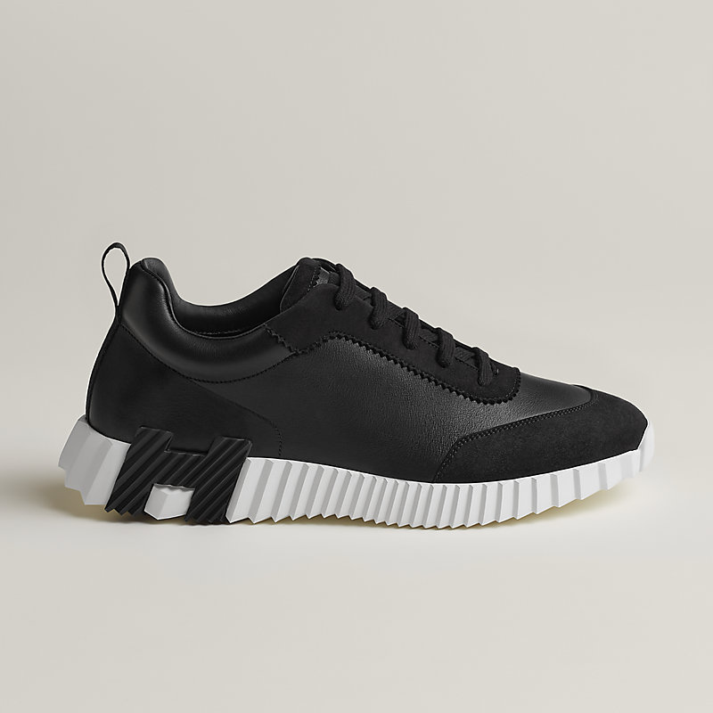 Sneakers Bouncing