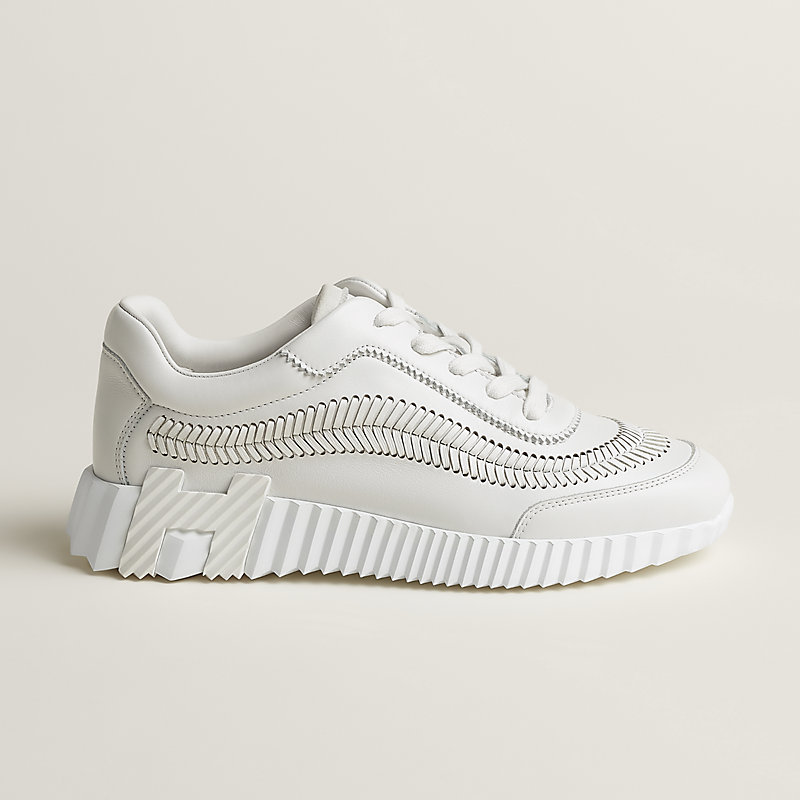 Sneakers Bouncing