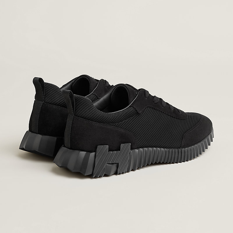 Sneakers Bouncing