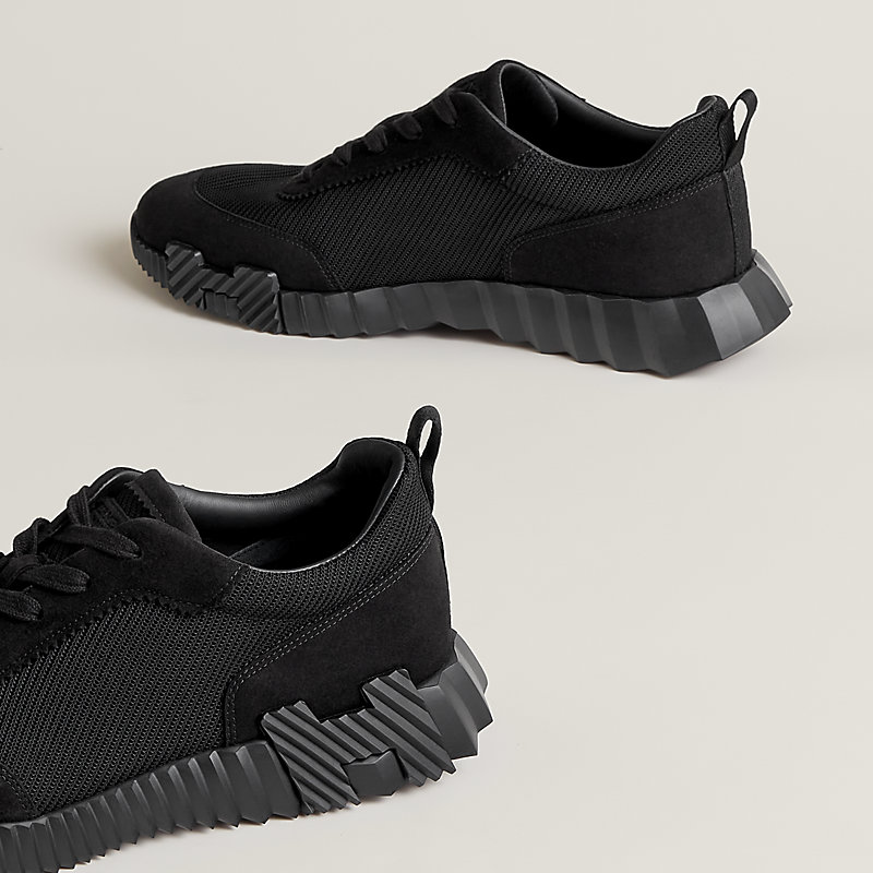 Sneakers Bouncing
