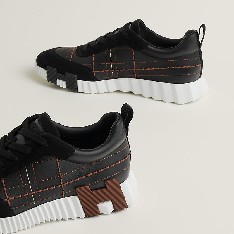 Sneakers Bouncing