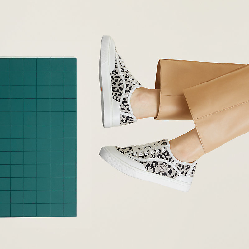 Sneakers Get