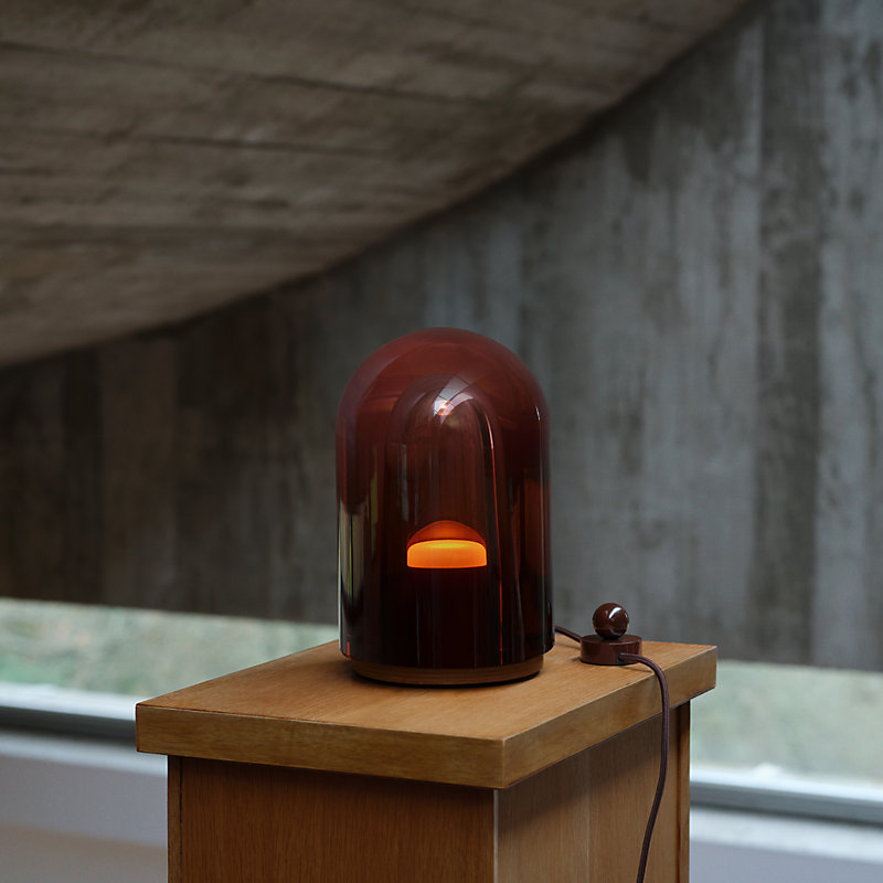 Souffle d'Hermès table lamp