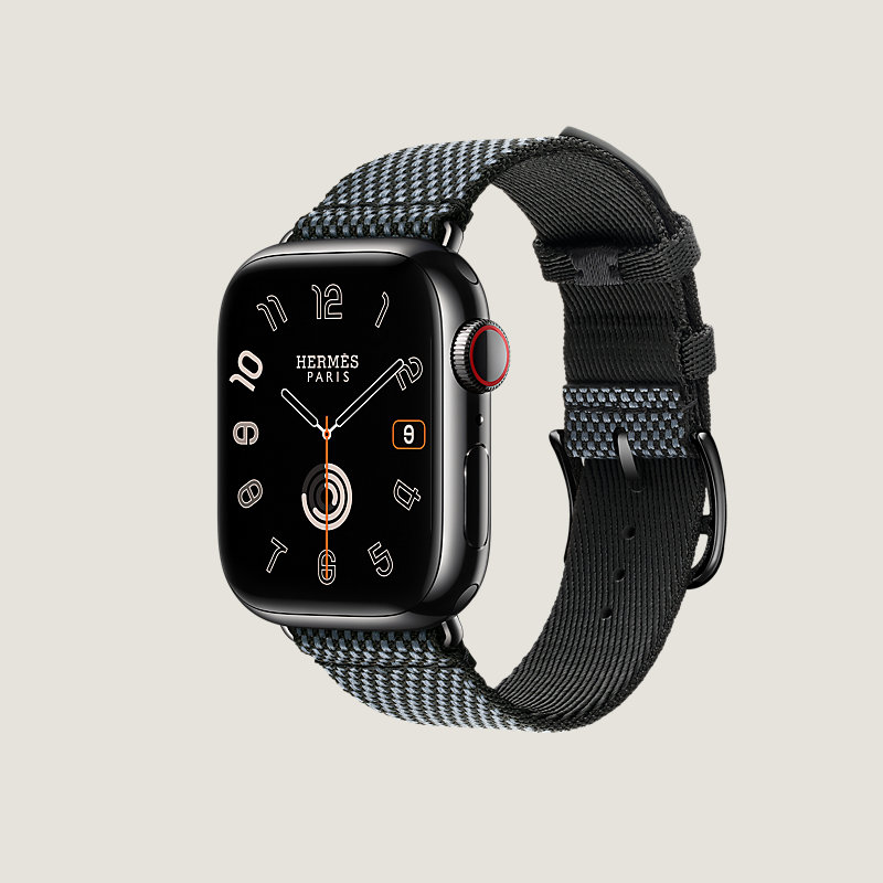 Apple Watch Hermès Series 8 GPS + Cellular, 41mm Space Black Stainless  Steel Case with Gold Swift Leather Single Tour
