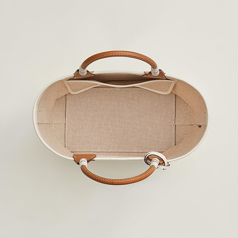 Steeple 25 bag