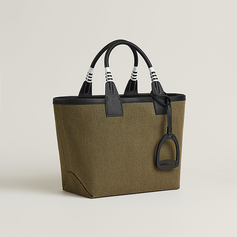 【チャームがアクセント♪】HERMES★Steeple 25 バッグ steeple-25-bag--083618CKAF-