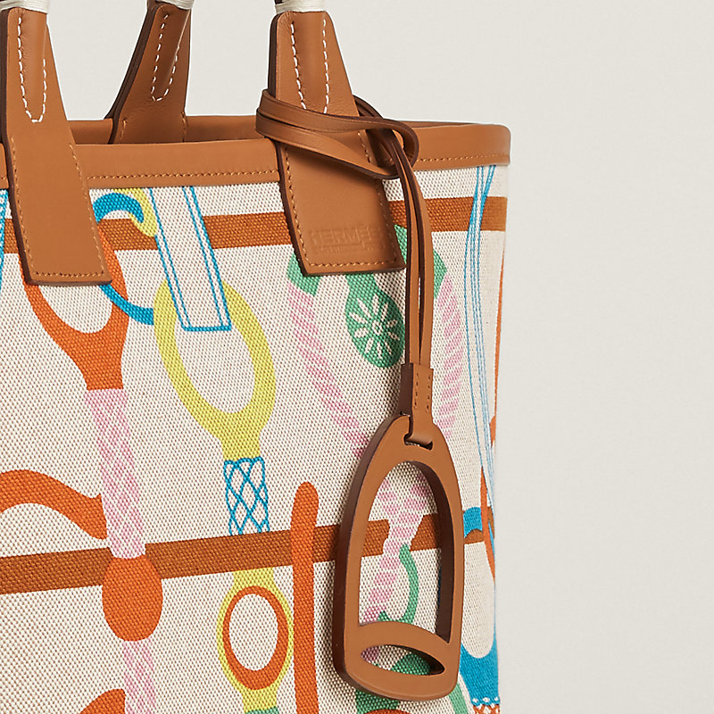 Steeple 25 bag
