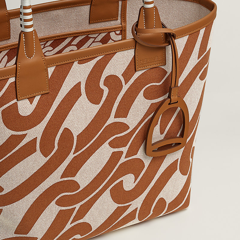 乗馬の美学を纏う HERMES Steeple 28 bag バッグ steeple-28-bag--084532CKAA-
