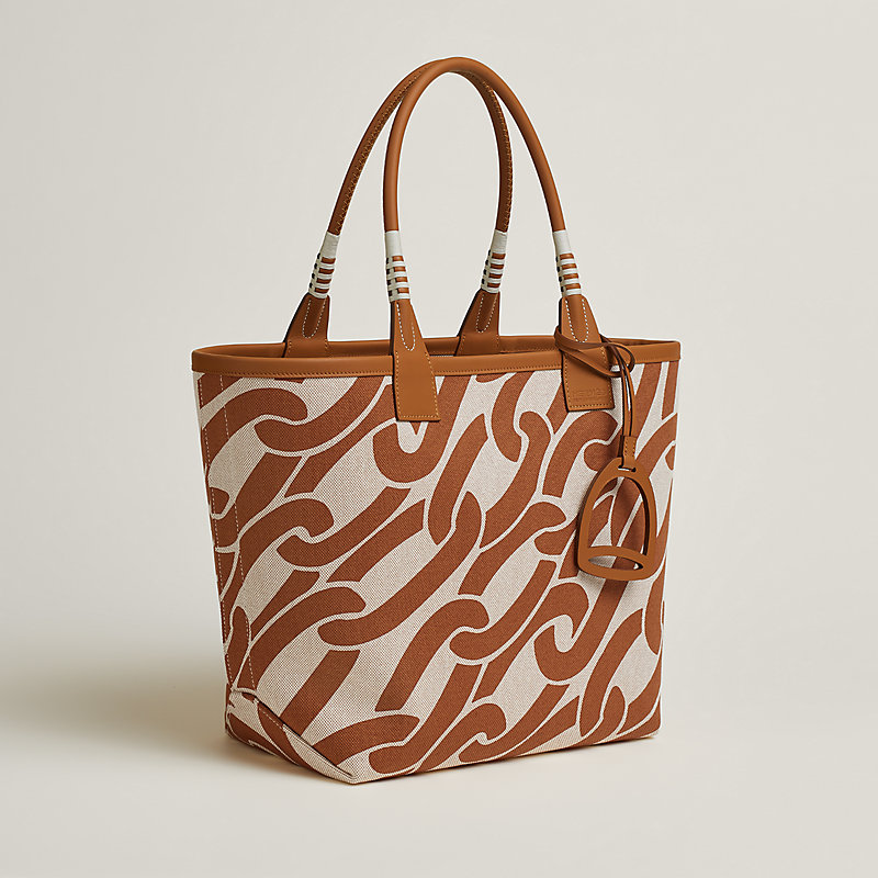 乗馬の美学を纏う HERMES Steeple 28 bag バッグ steeple-28-bag--084532CKAA-