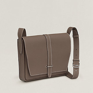 【日常使いに /Navy】HERMES バッグ Steve Light Junior Steve light junior messenger bag | Hermès Mainland China