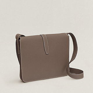 ノマドでエレガント/HERMES/ Steve light junior メッセンジャー Steve light junior messenger bag | Hermès Finland