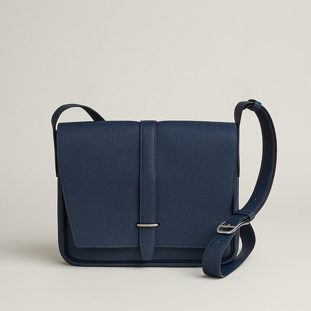 オシャレメンズに☆【HERMES】 バッグ Steve Light Junior Steve light junior messenger bag | Hermès Malaysia