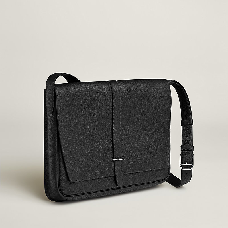 【洗練された日常を】HERMES メッセンジャー バッグ STEVE LIGHT Steve light messenger bag | Hermès Australia