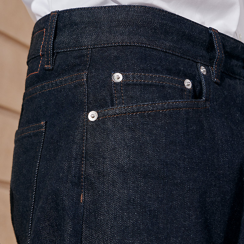 Straight cut jeans