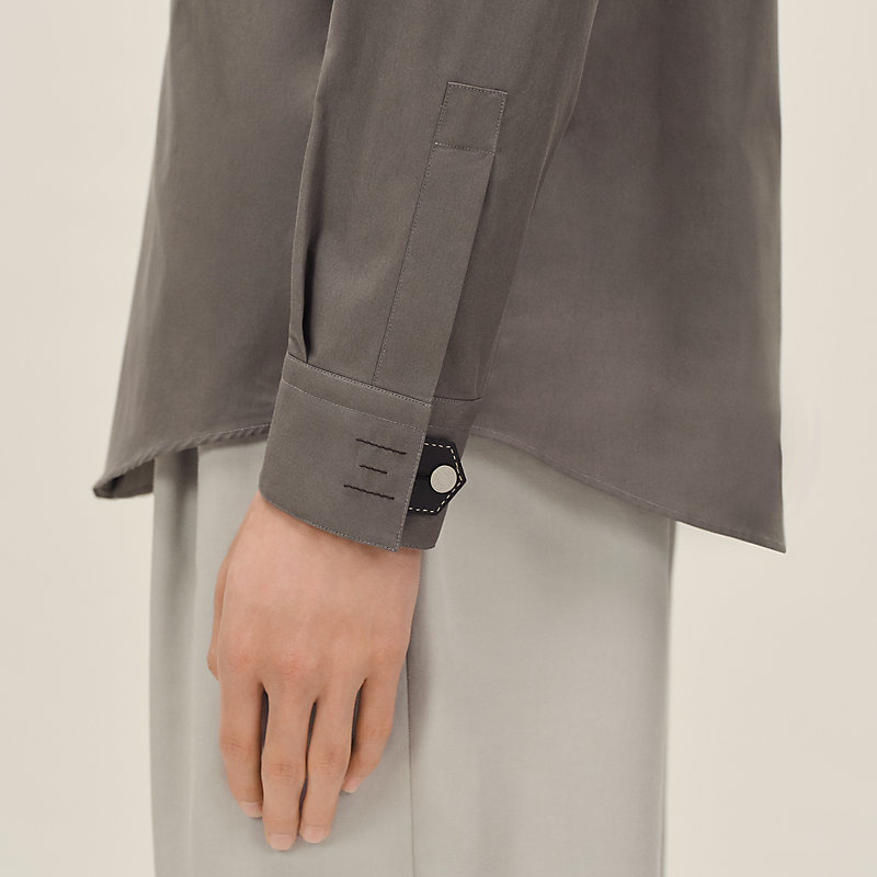 Straight cut shirt with leather detail