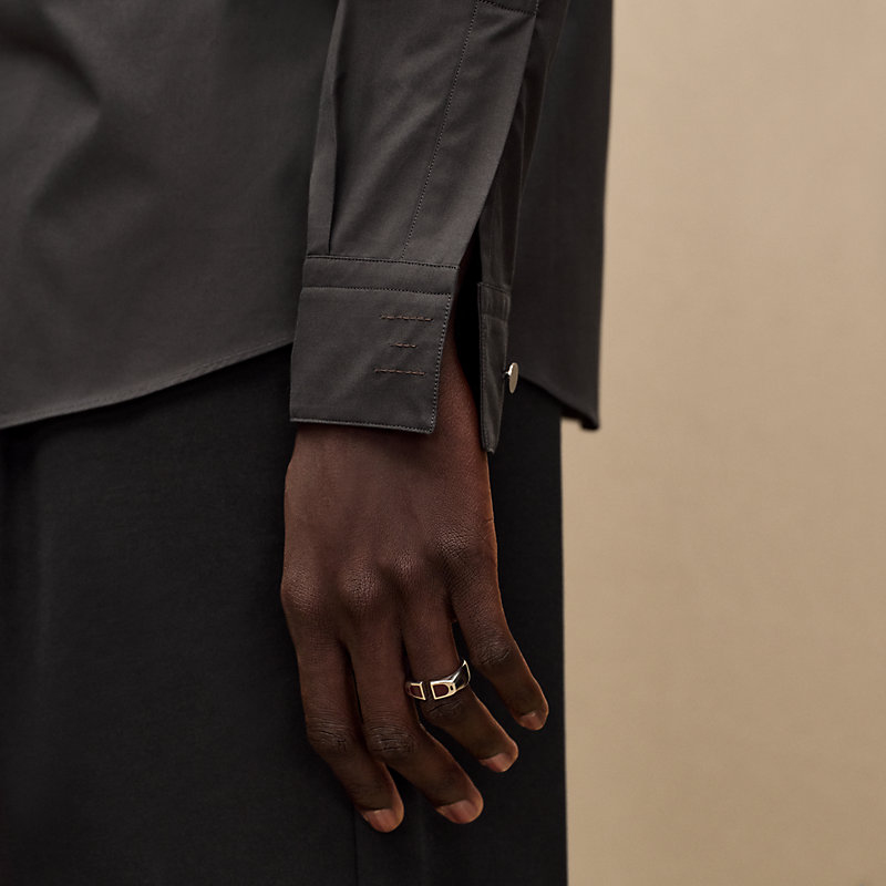 Straight cut shirt with leather detail