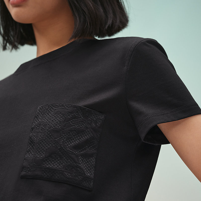 Straight embroidered pocket t-shirt | Hermès Saudi Arabia