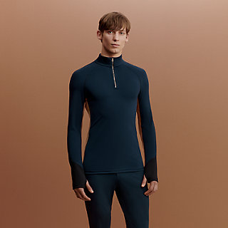 Stretching long-sleeve t-shirt