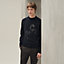 Suéter com gola redonda "Cheval tangram" em cashmere, Exibir: Sendo usado, worn, visualizar 1 de 6
