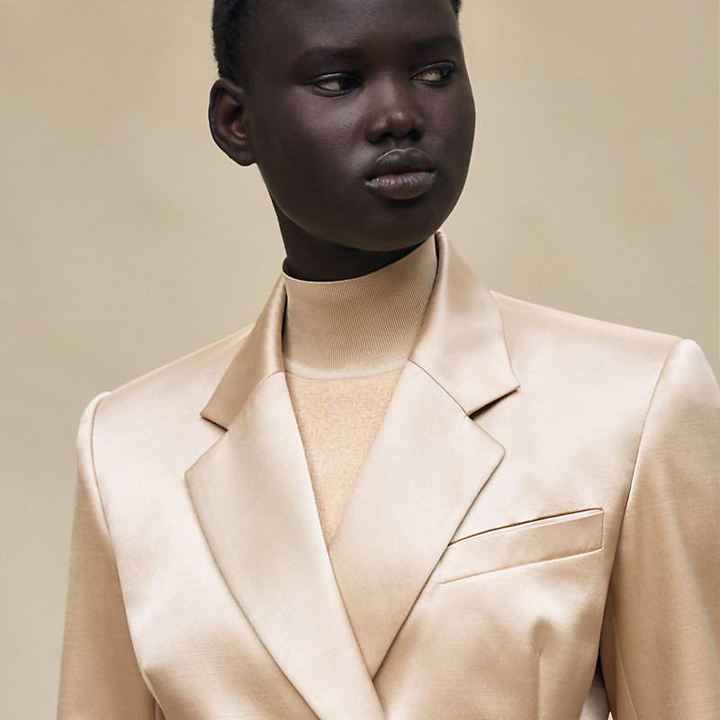 Suit jacket with knotted waist