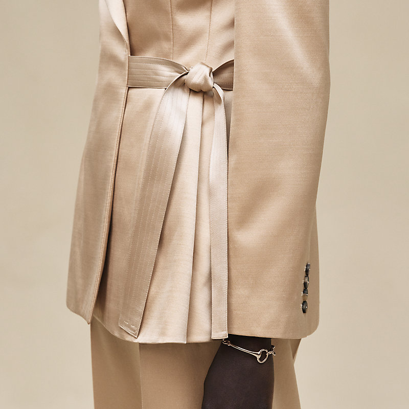 Suit jacket with knotted waist